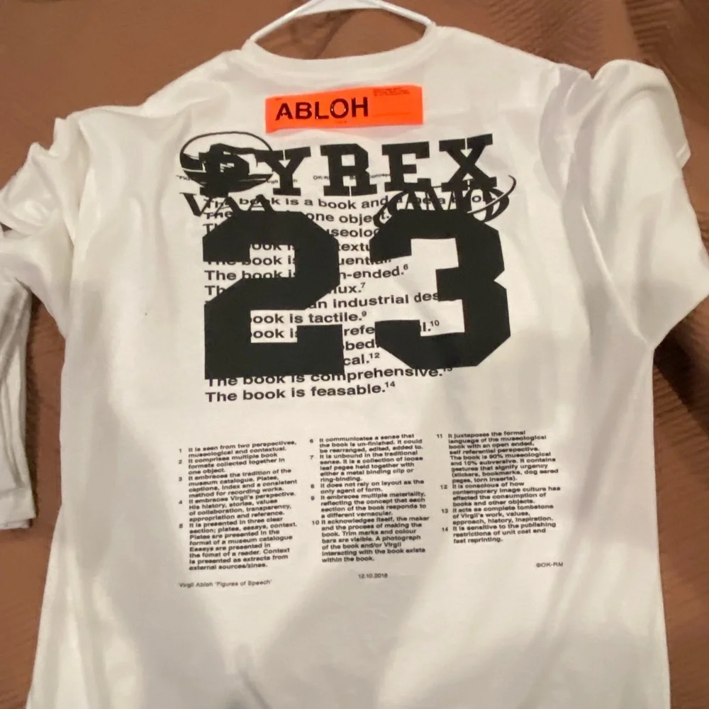 Very rare off white/Pyrex collab over 200 retail - Picture 1 of 5